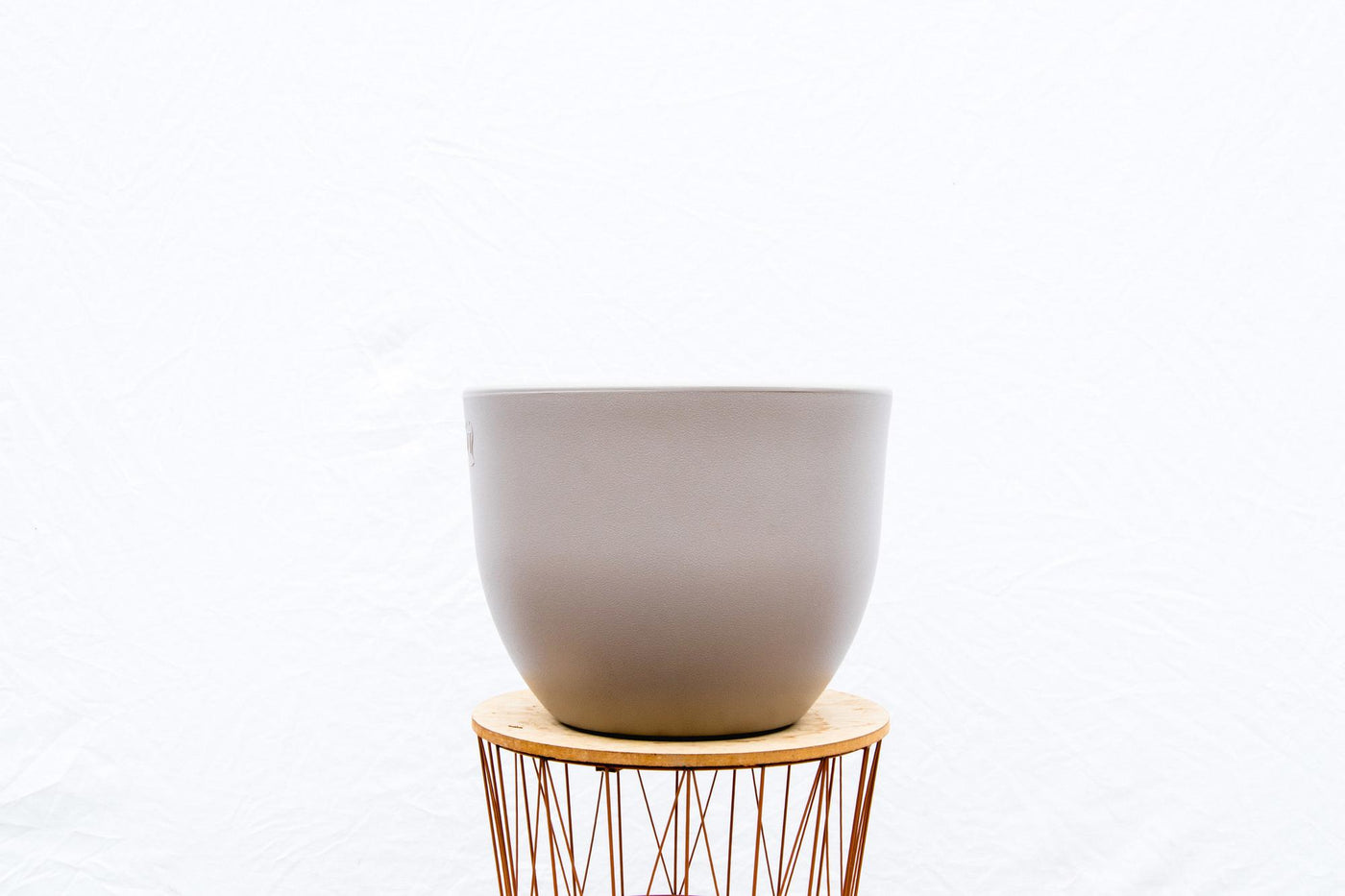 Pot Eggy - taupé - Ø55cm - ↕43cm