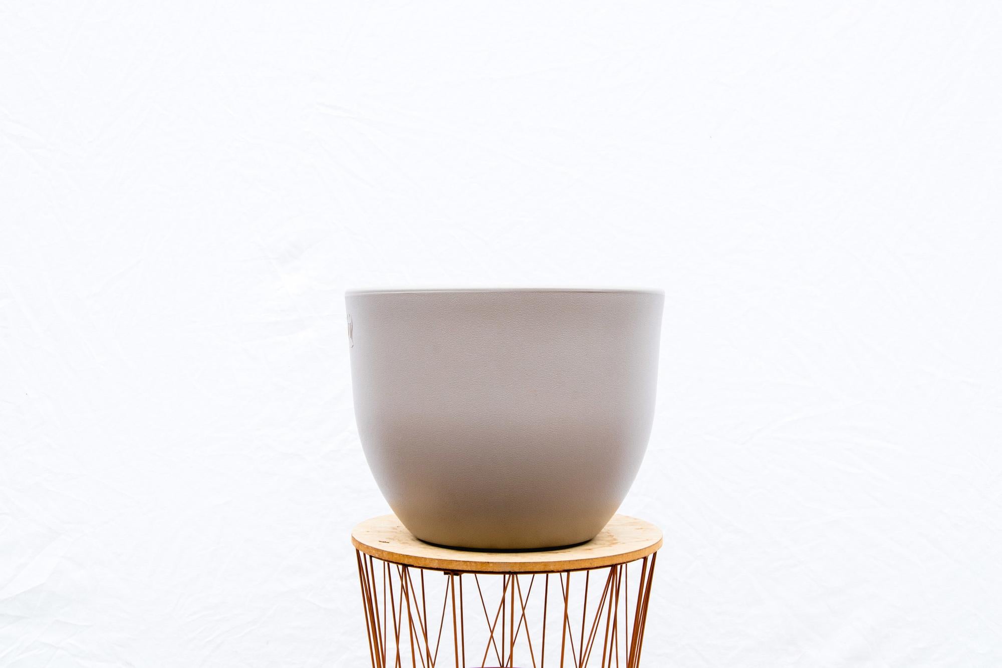 Pot Eggy - taupé - Ø55cm - ↕43cm